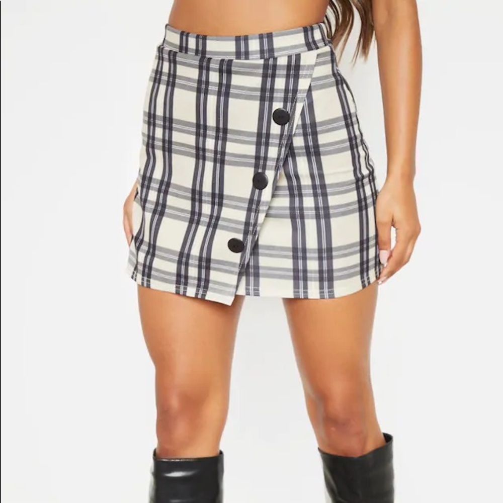 Pretty Little Thing Plaid Button Skirt